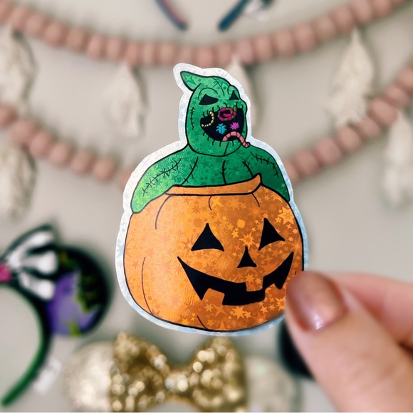🪲🐛🪳💚 oogie boogie nightmare before Christmas holographic glitter sticker - Picture 8 of 9